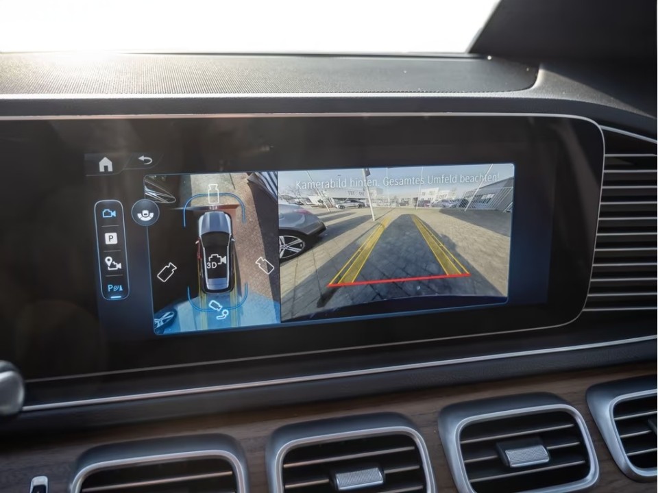 Mercedes-Benz GLE 400e 4MATIC AMG Line - foto 13