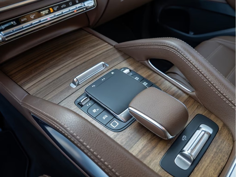 Mercedes-Benz GLE 400e 4MATIC AMG Line - foto 10