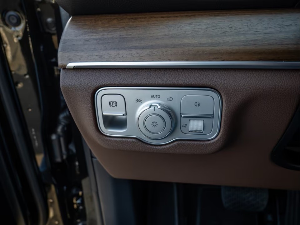 Mercedes-Benz GLE 400e 4MATIC AMG Line - foto 14