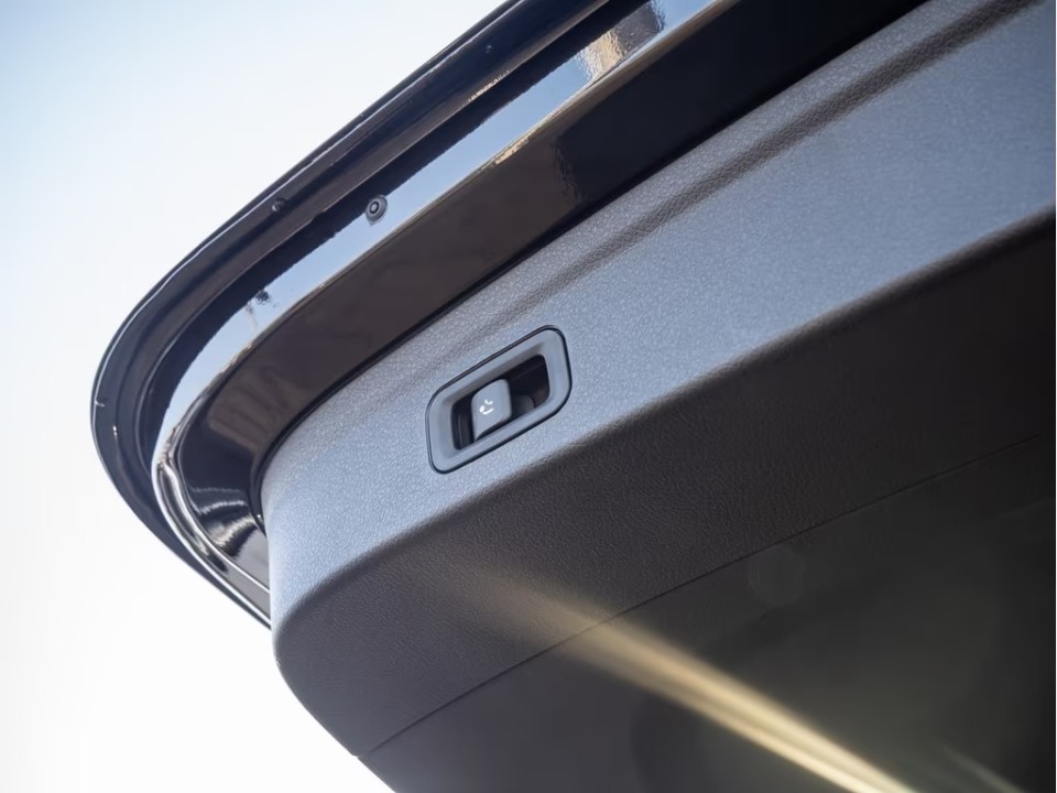 Mercedes-Benz GLE 400e 4MATIC AMG Line - foto 18