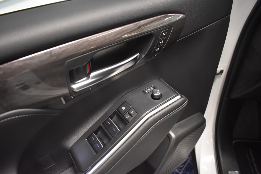 Toyota Highlander Luxury - foto 15