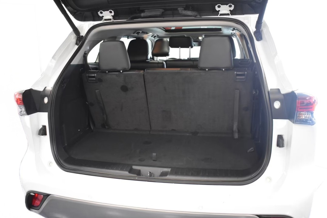 Toyota Highlander Luxury - foto 19