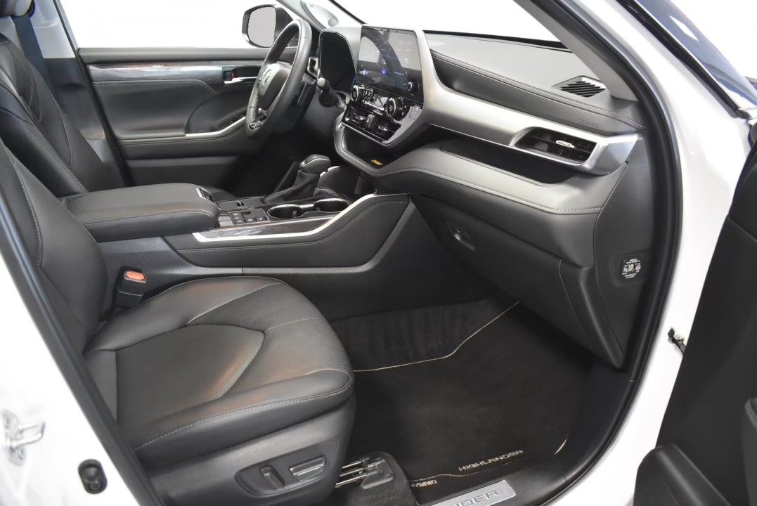 Toyota Highlander Luxury - foto 8
