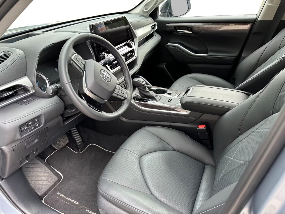 Toyota Highlander Luxury (5)