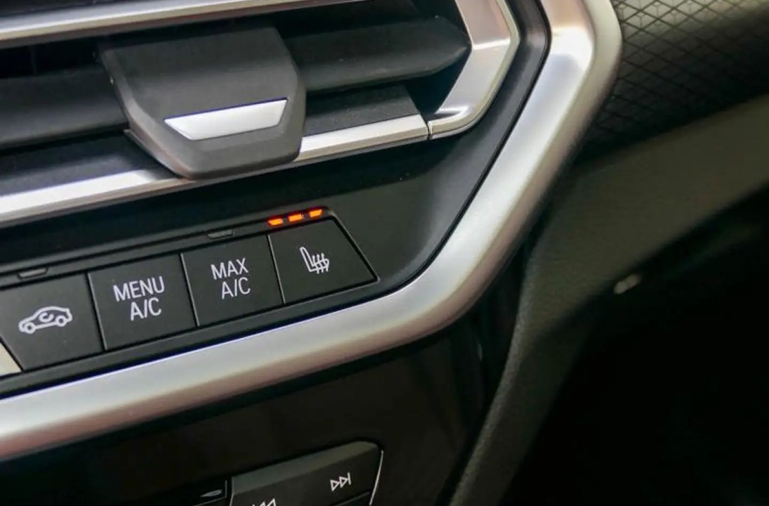 BMW X4 xDrive20i M-Sport - foto 8