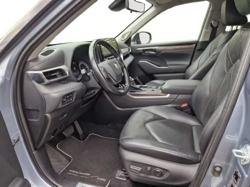 Toyota Highlander Luxury - foto 10