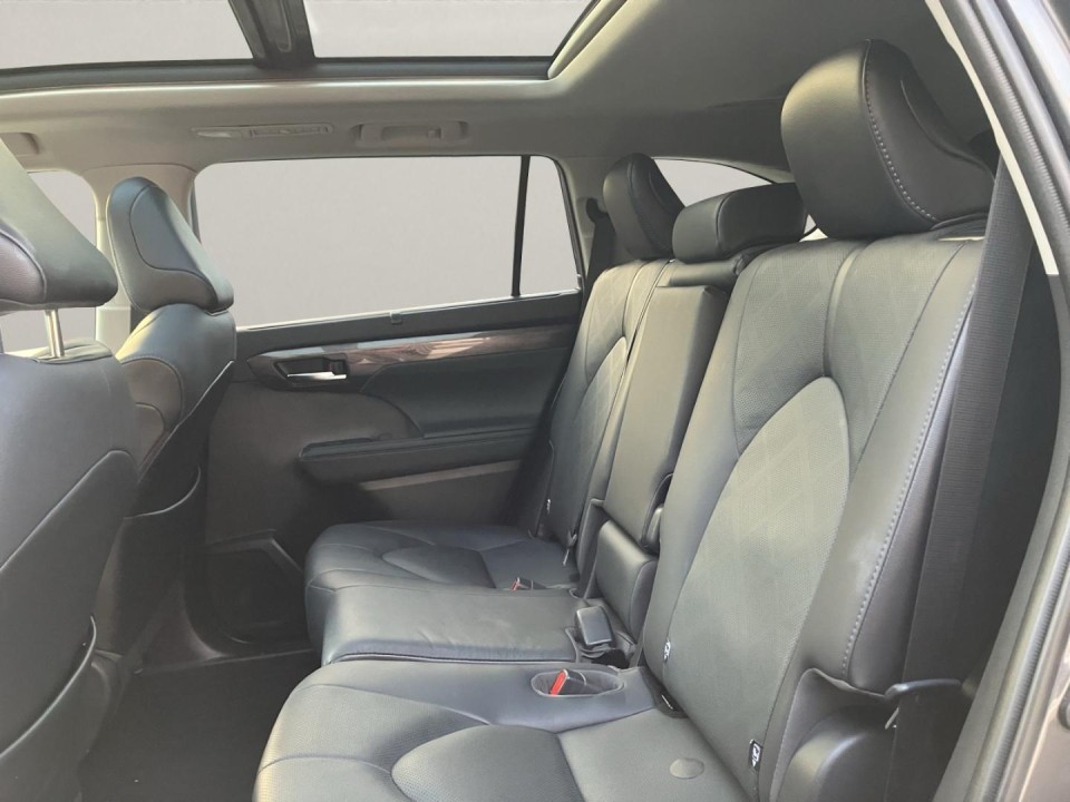 Toyota Highlander Luxury - foto 9