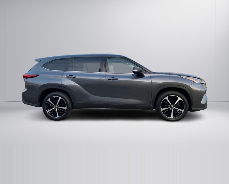 Toyota Highlander Luxury (2)