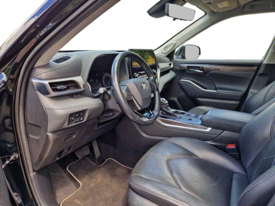 Toyota Highlander Luxury - foto 9