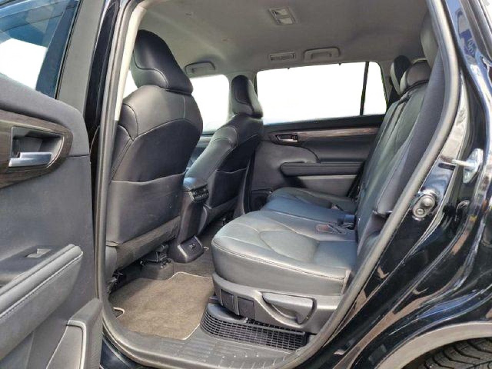 Toyota Highlander Luxury - foto 10