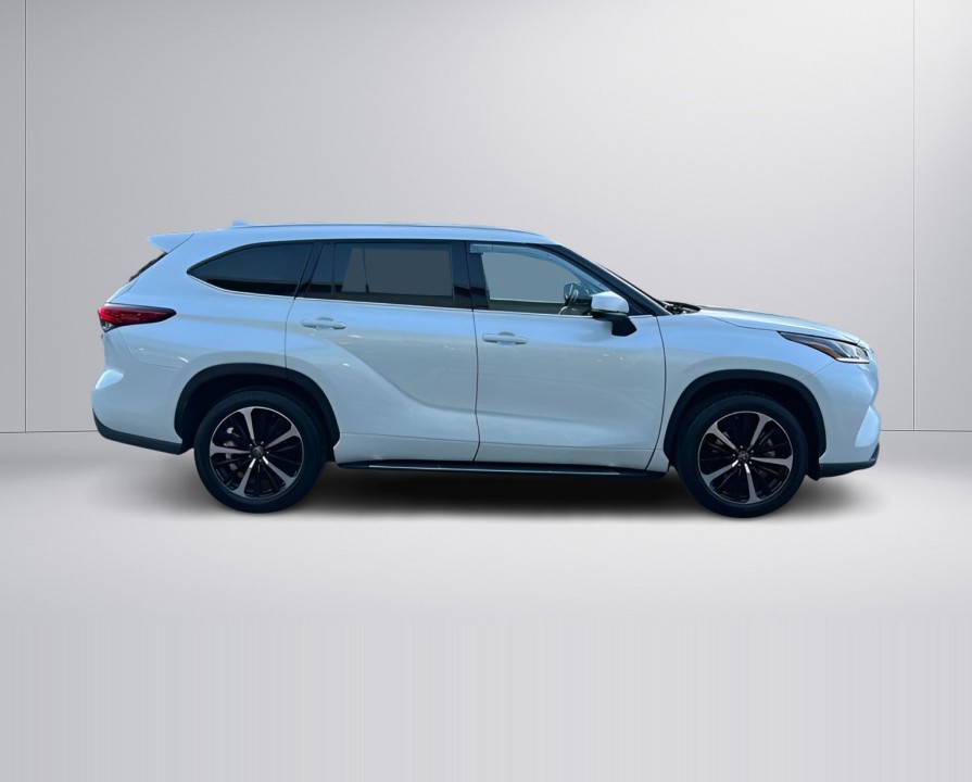 Toyota Highlander Executive (2)