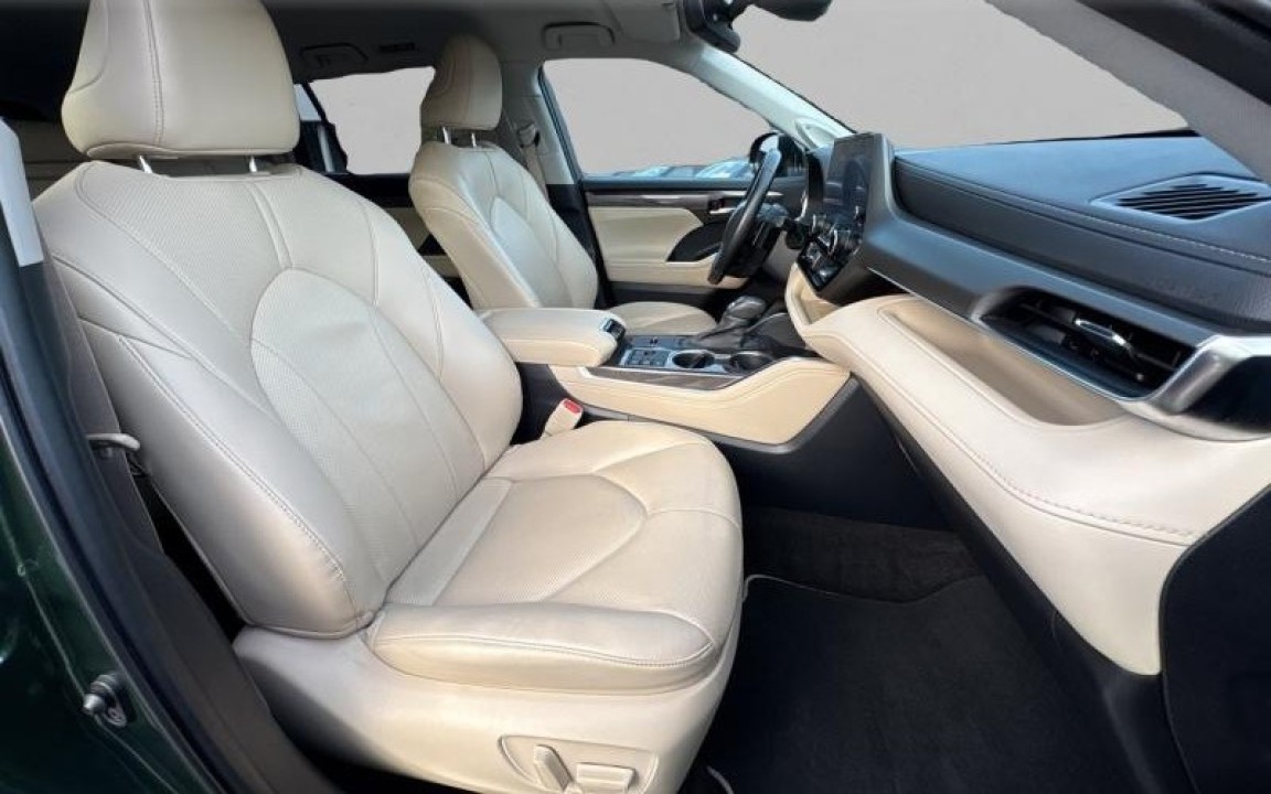 Toyota Highlander - foto 12