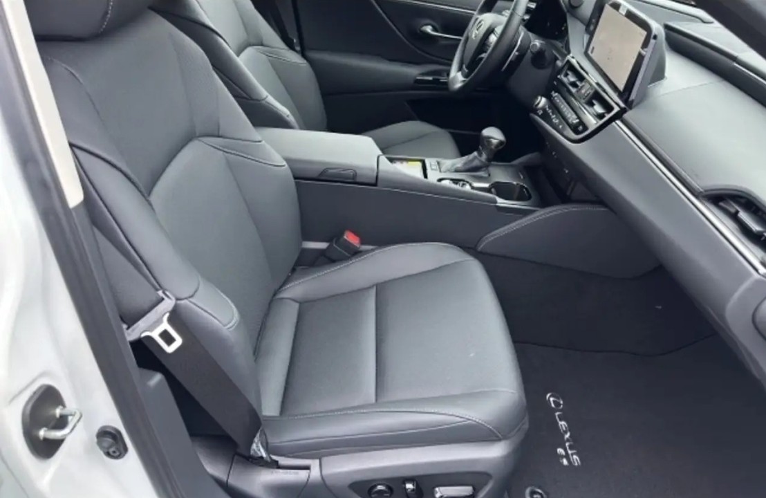 Lexus Seria ES 300h - foto 11