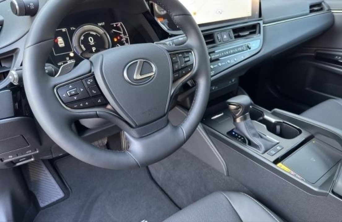 Lexus Seria ES 300h - foto 14