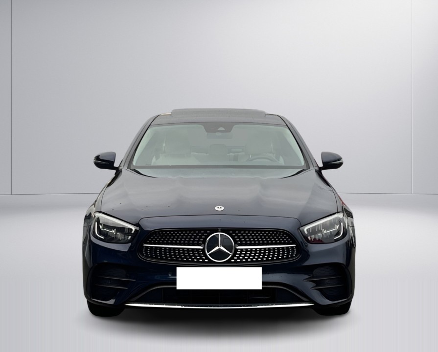 Mercedes-Benz E 300 AMG Line - foto 8