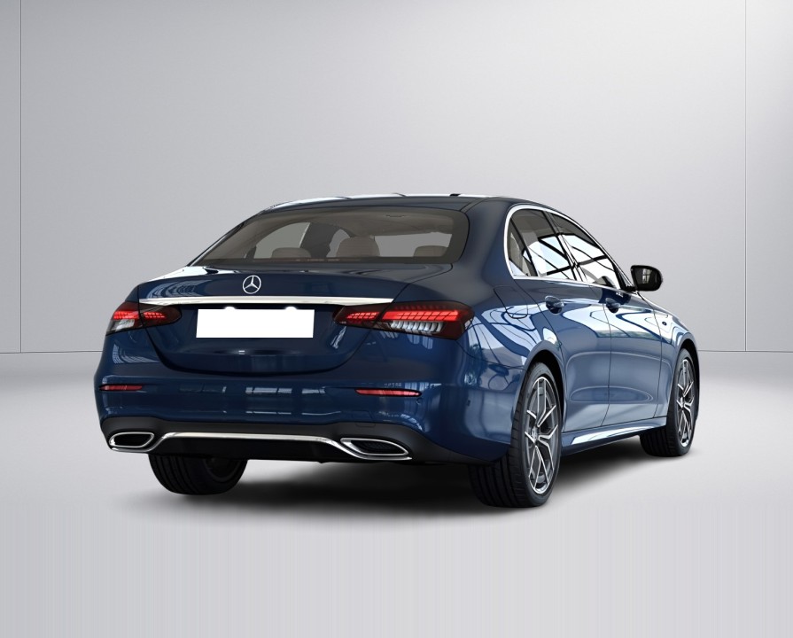 Mercedes-Benz E 300 AMG Line - foto 10