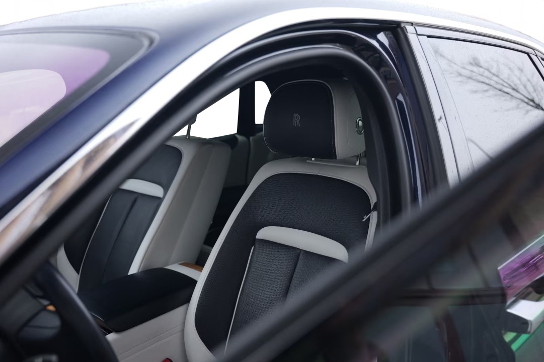 Rolls-Royce Ghost EWB - foto 15