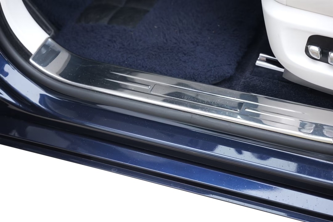 Rolls-Royce Ghost EWB - foto 18