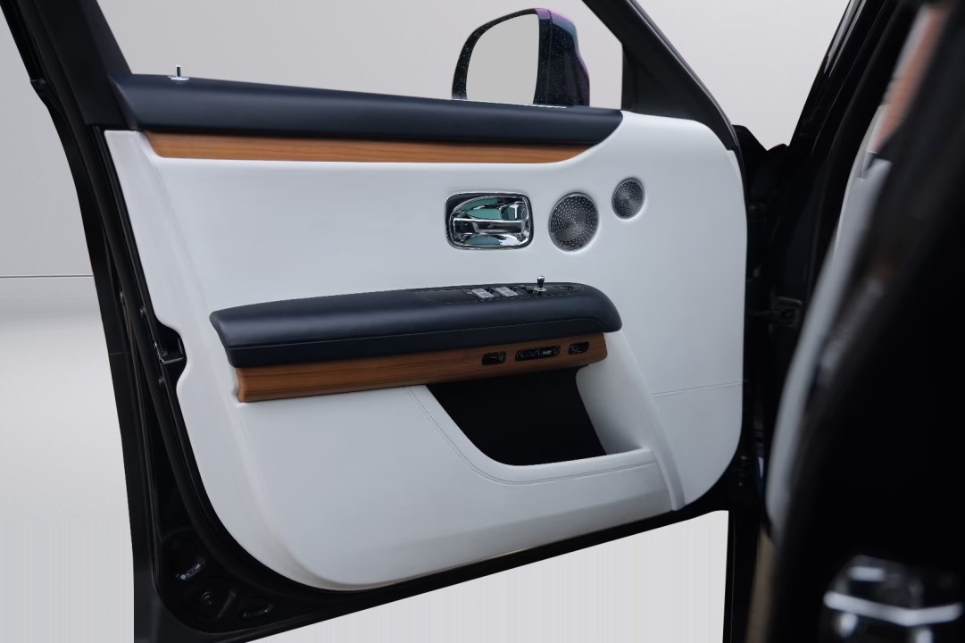 Rolls-Royce Ghost EWB - foto 16