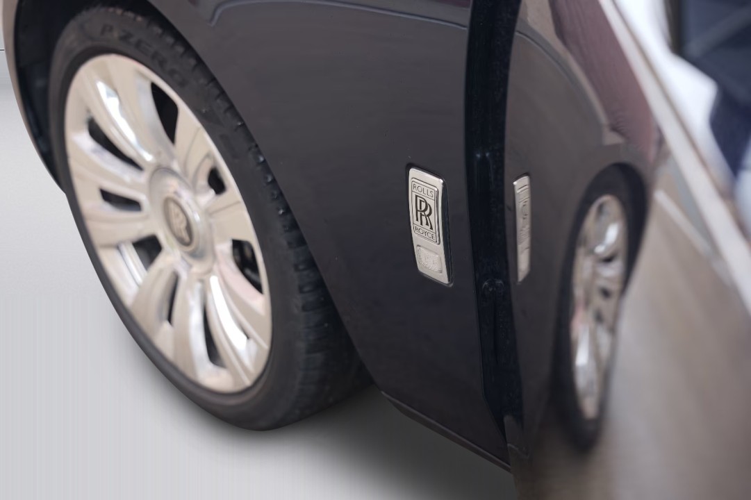 Rolls-Royce Ghost EWB - foto 24