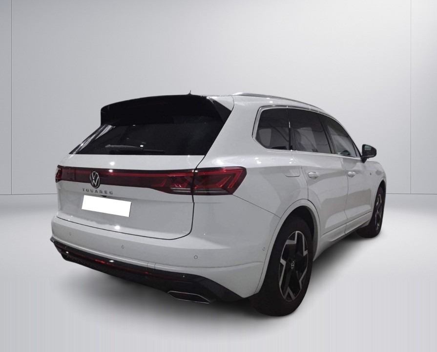 Volkswagen Touareg V6 TDI R-Line (2)