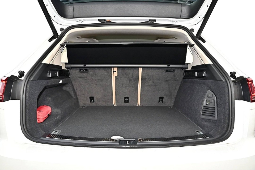 Volkswagen Touareg V6 TDI R-Line - foto 12