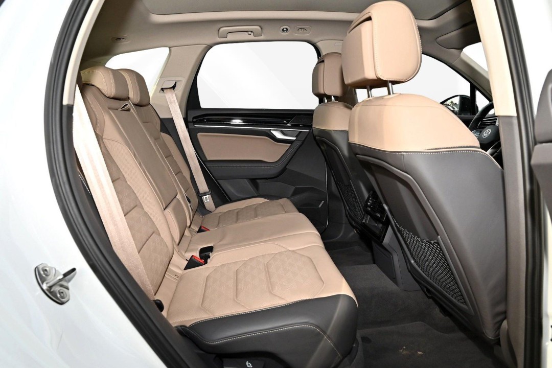 Volkswagen Touareg V6 TDI R-Line - foto 6