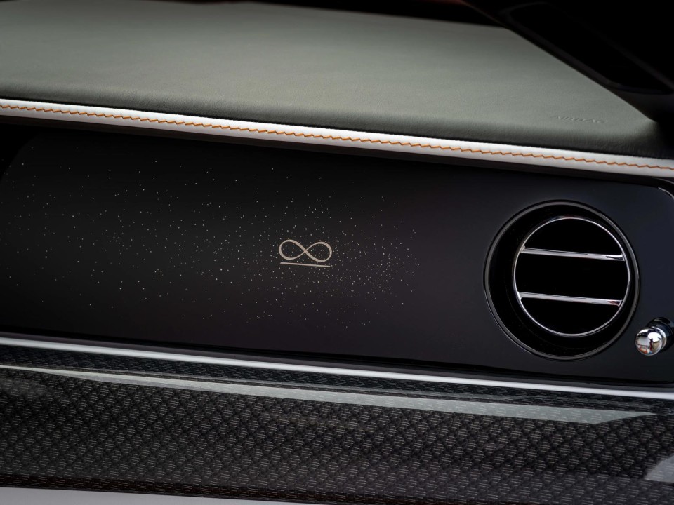 Rolls-Royce Ghost Black Badge - foto 11