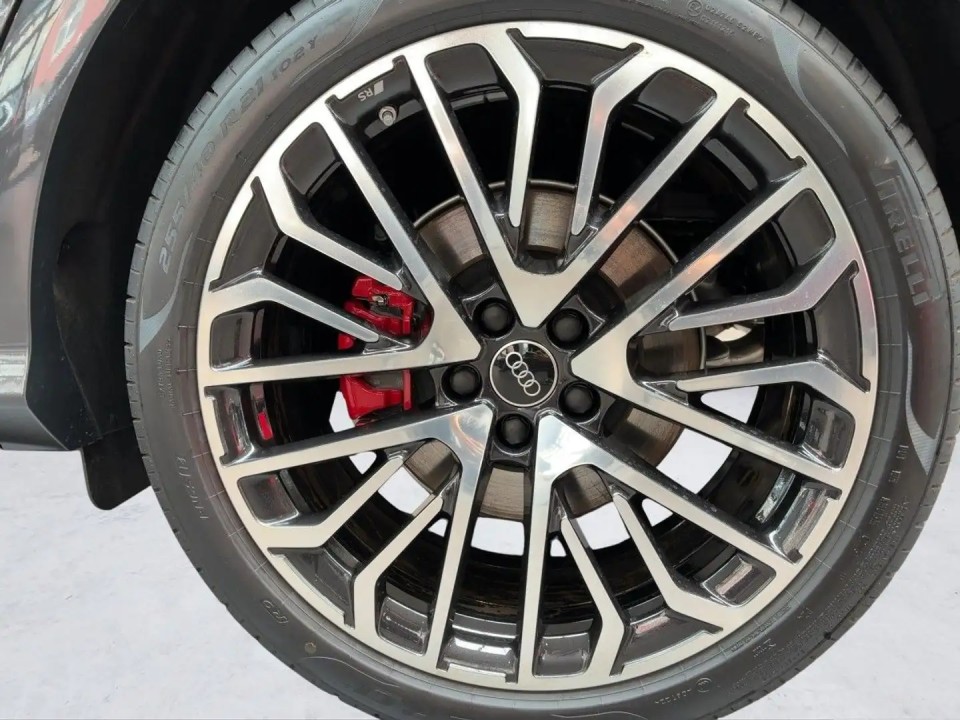 Audi SQ5 TFSI - foto 10