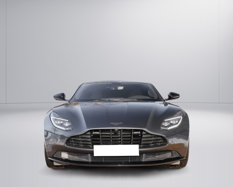 Aston Martin DB11 (2)