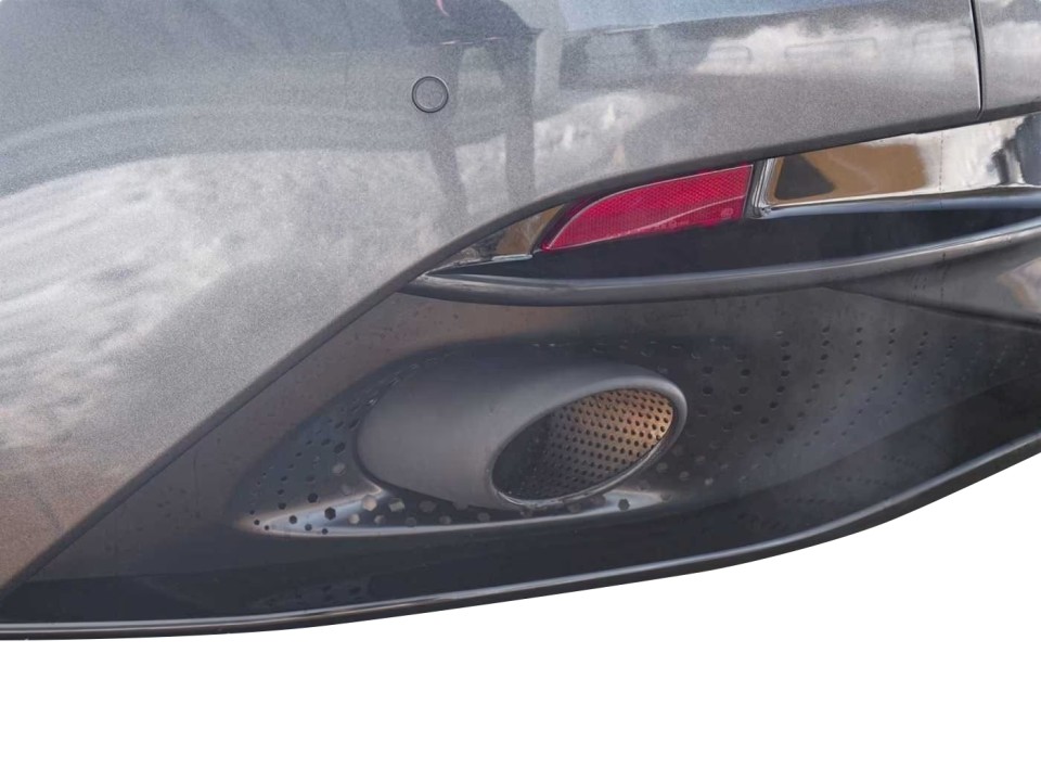 Aston Martin DB11 - foto 27