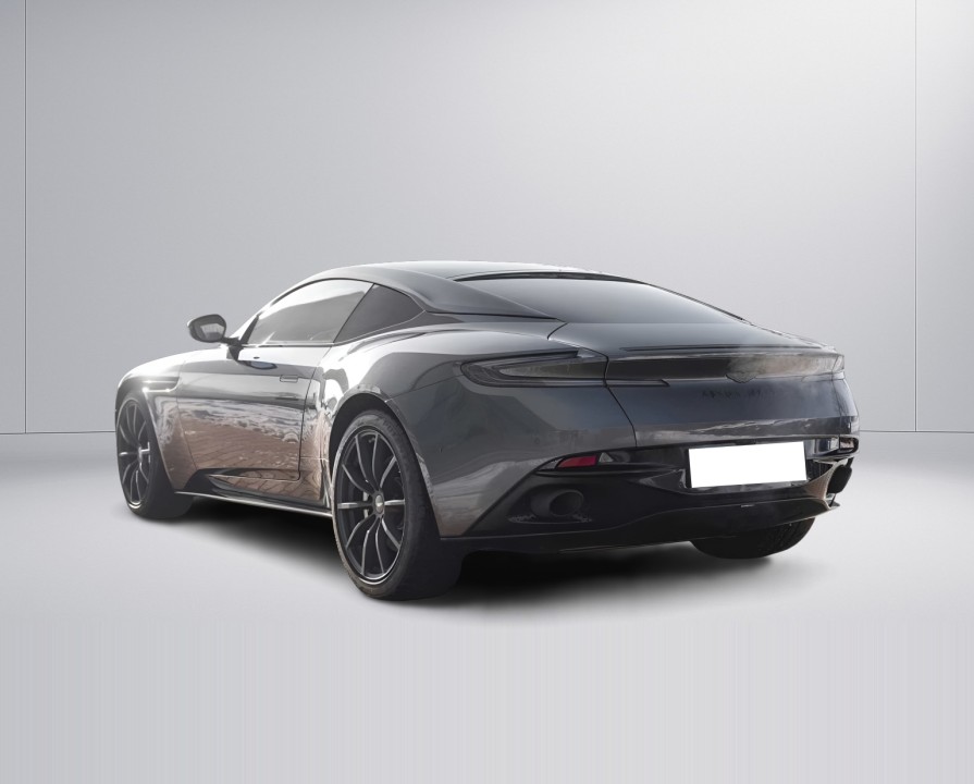 Aston Martin DB11 (5)