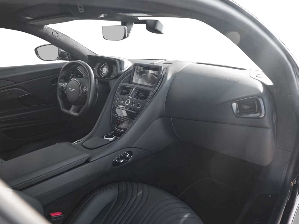 Aston Martin DB11 - foto 9