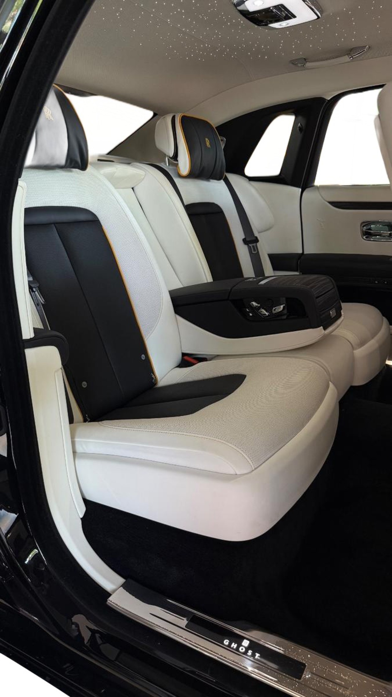 Rolls-Royce Ghost - foto 21