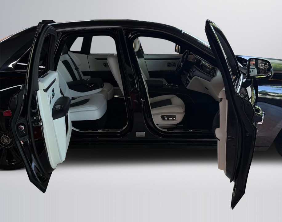Rolls-Royce Ghost (4)