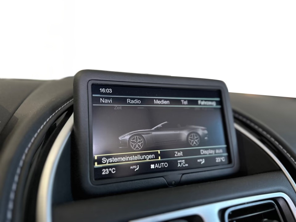 Aston Martin DB11 - foto 29