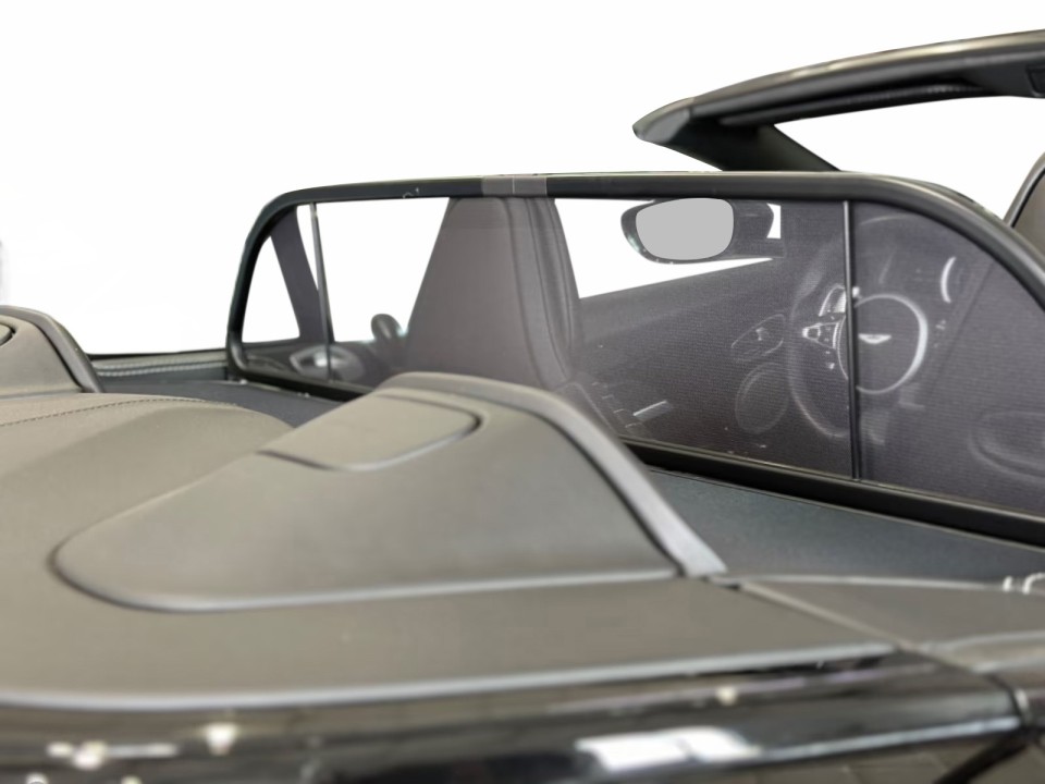 Aston Martin DB11 - foto 35