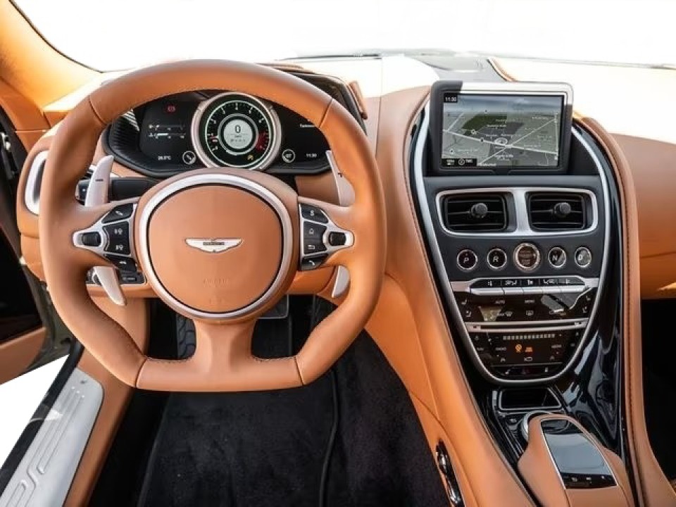 Aston Martin DB11 - foto 7