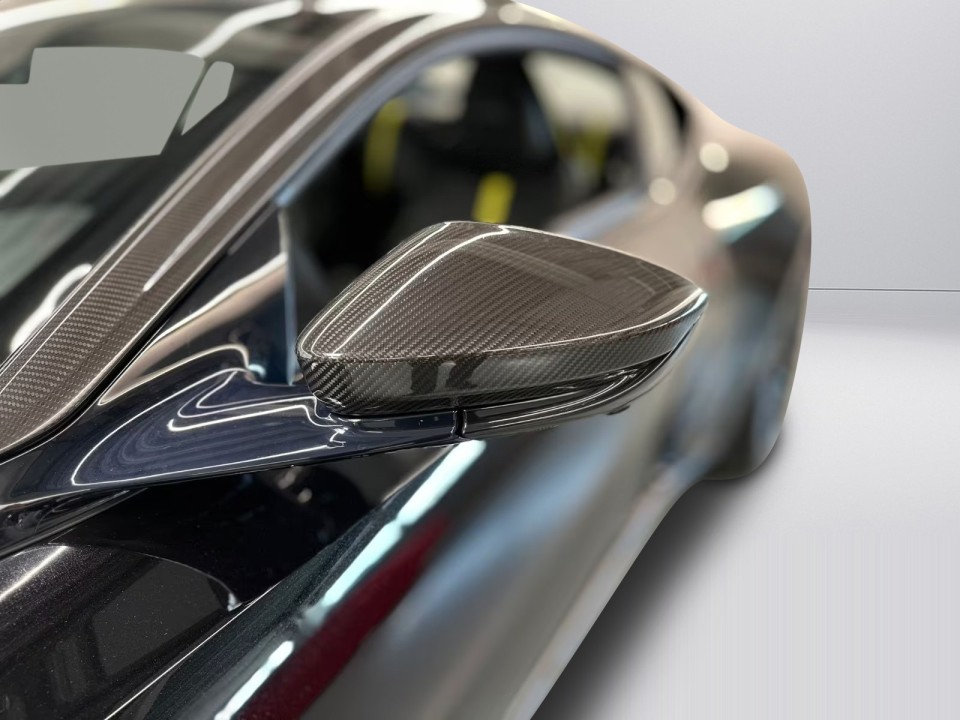 Aston Martin DB11 - foto 16