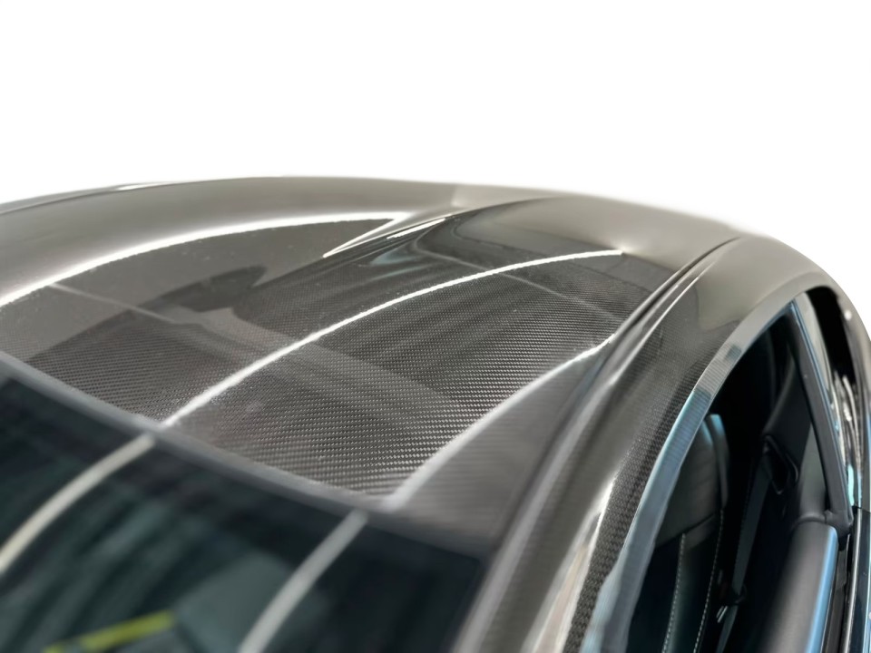 Aston Martin DB11 - foto 15