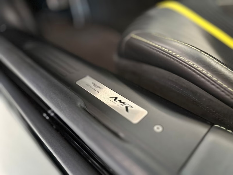 Aston Martin DB11 - foto 13