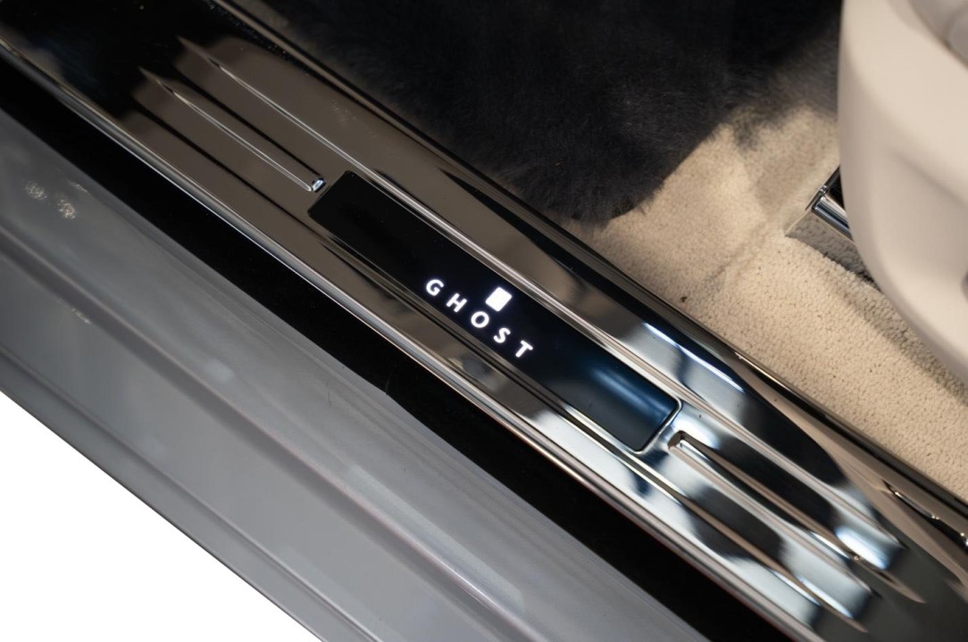 Rolls-Royce Ghost - foto 18