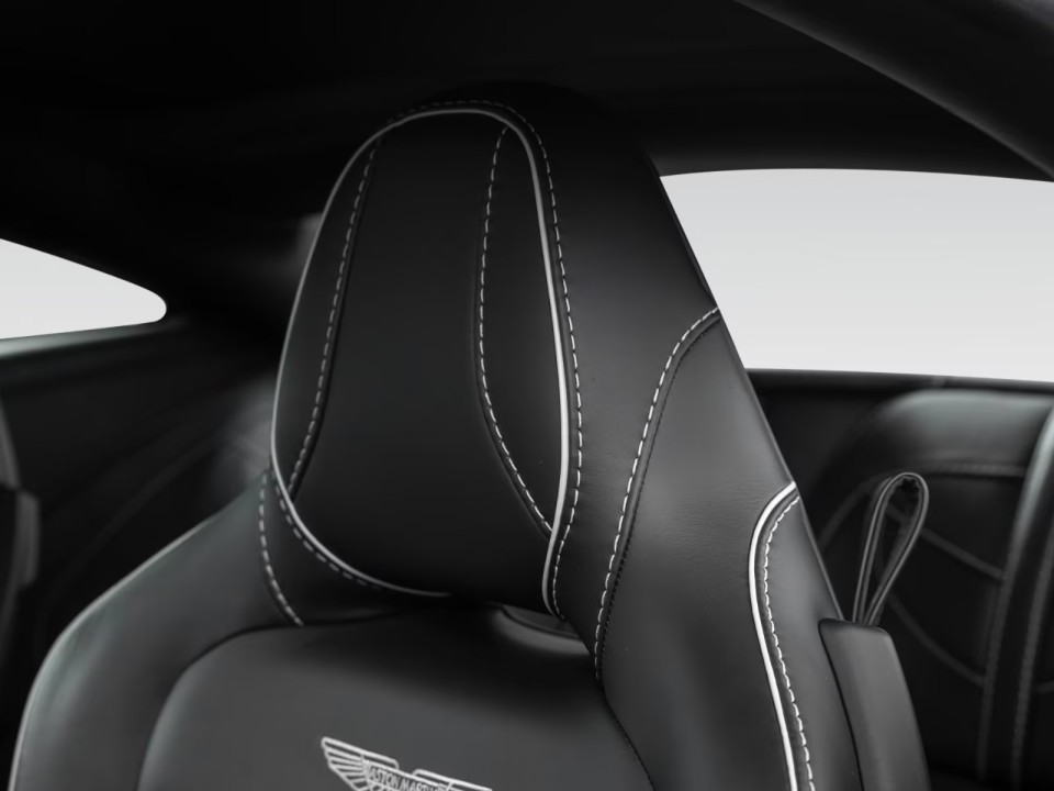 Aston Martin DBS Superleggera - foto 23