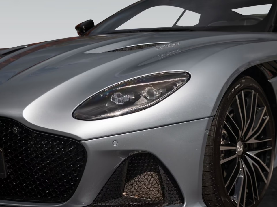 Aston Martin DBS Superleggera - foto 32