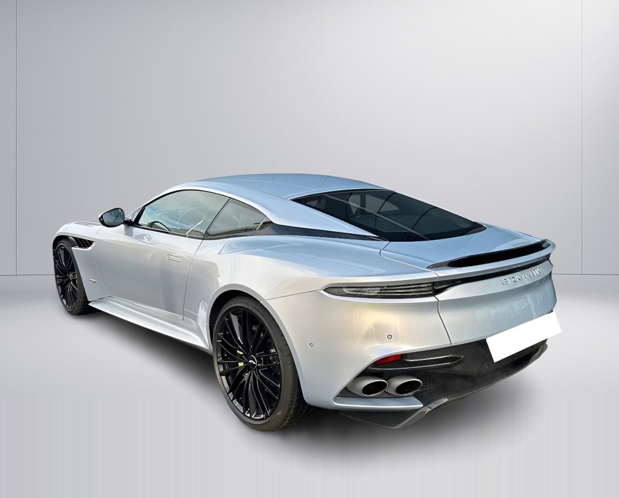 Aston Martin DBS Superleggera (3)