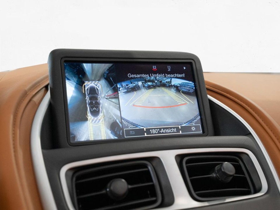 Aston Martin DB11 Volante V8 - foto 16