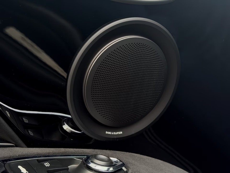 Aston Martin DBS - foto 14