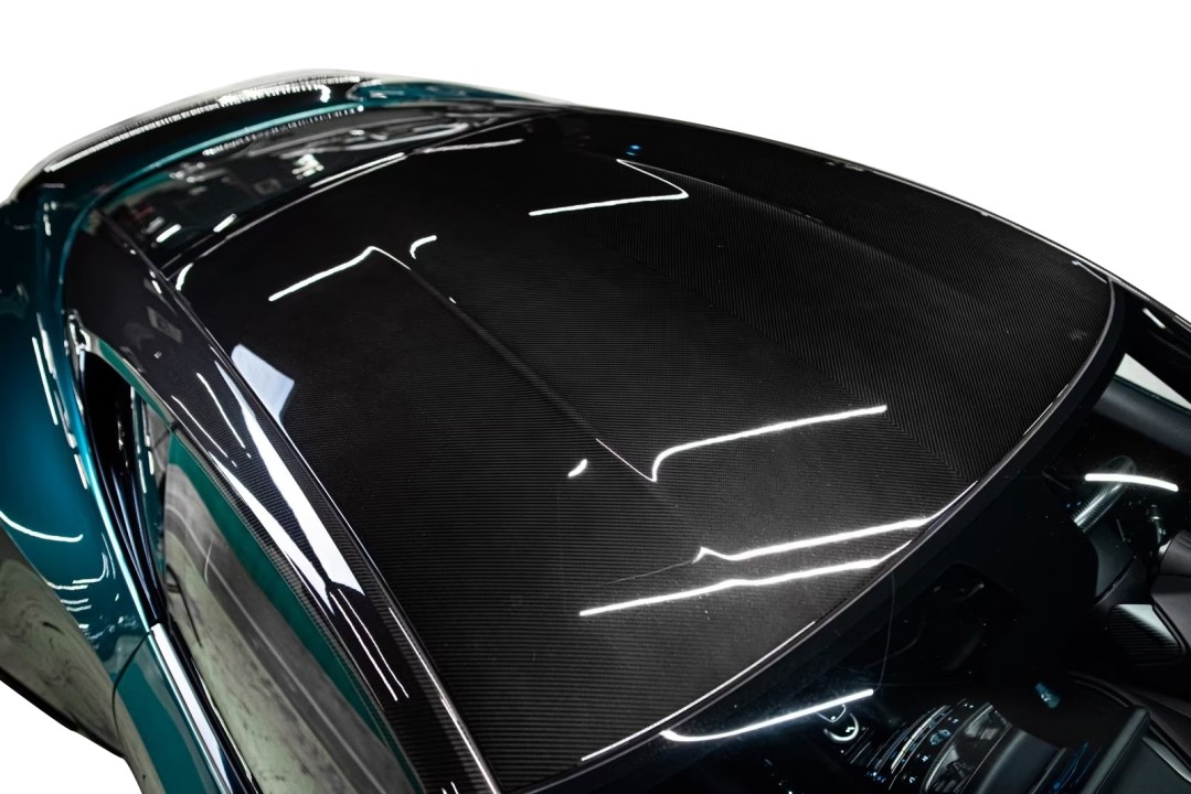 Aston Martin DBS - foto 21