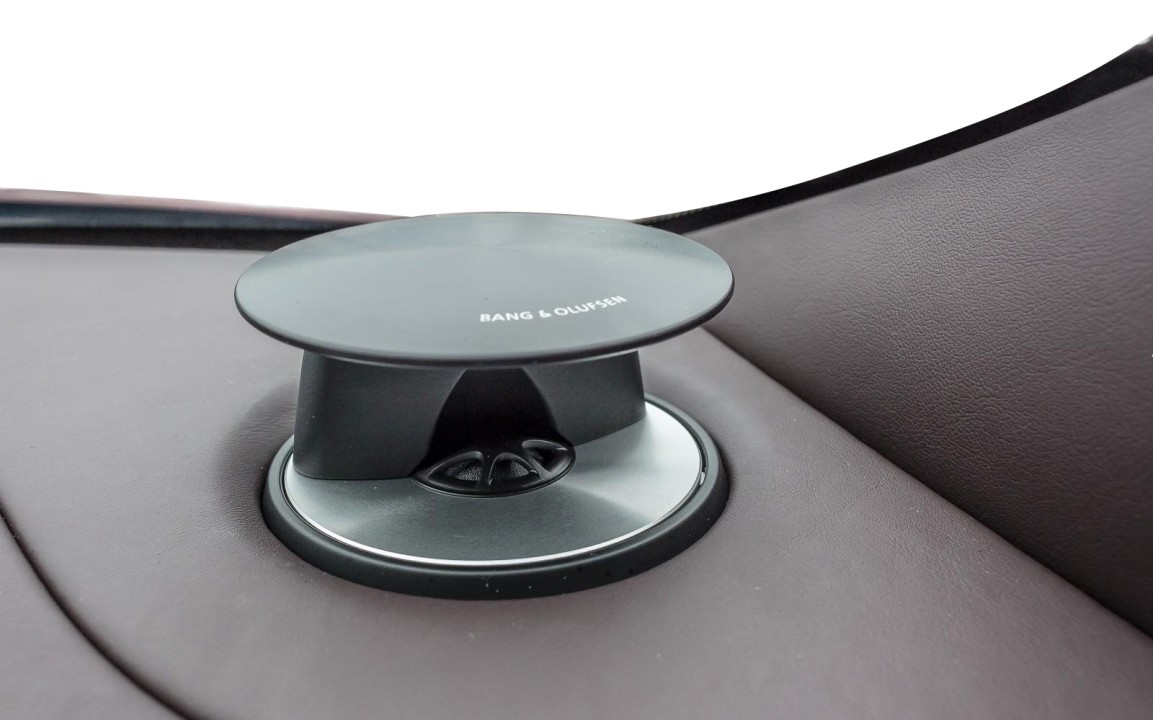 Aston Martin DB11 Coupe V12 - foto 17