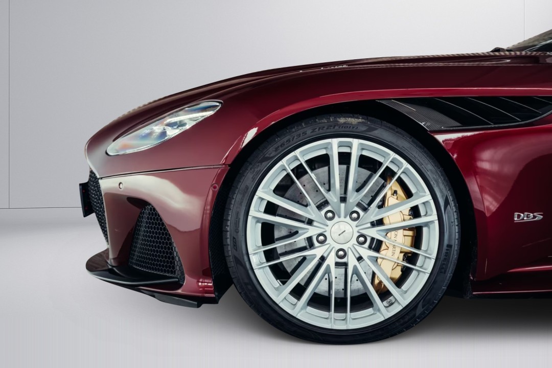 Aston Martin DBS Volante Superleggera - foto 26